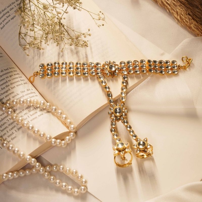 Kiza White Jadtar Embellished Pearl Haath Phool