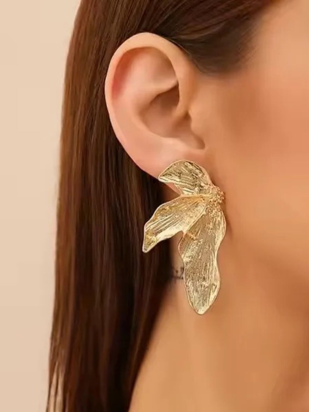 Exxagerated Textured Stud Earrings