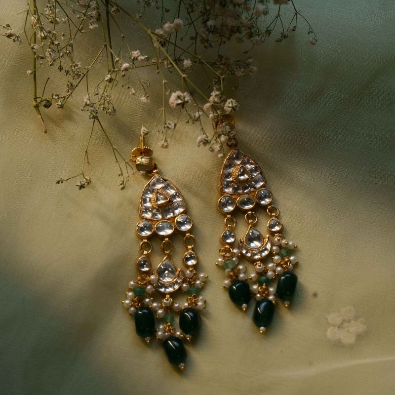 Amira White Jadtar Embellished Necklace Set