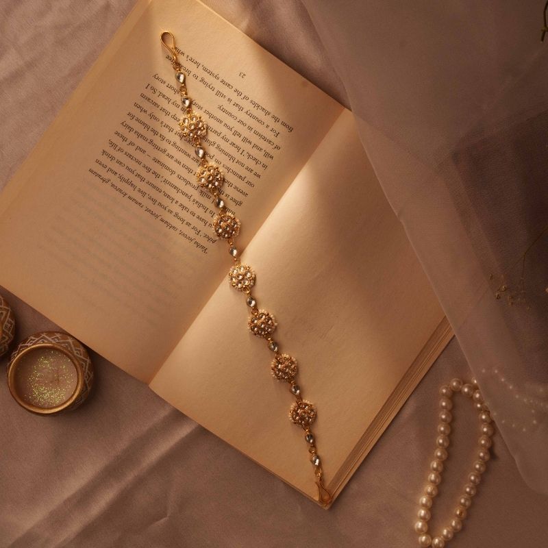 Mogra White Kundan Embellished Sheeshphool