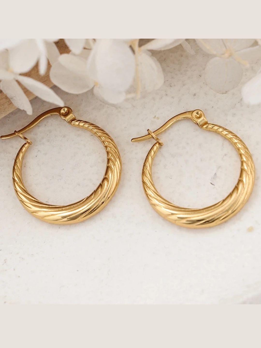 Twist Croissant Hollow Hoop Earrings