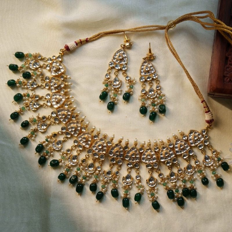 Amira White Jadtar Embellished Necklace Set