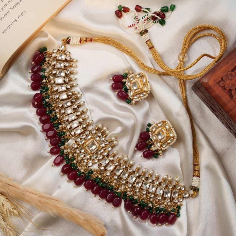 Kesaya White Kundan Embellished Necklace Set
