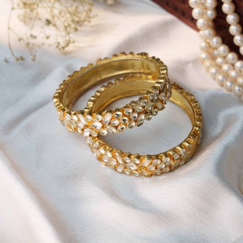 Kasi White Jadtar Embellished Bangle