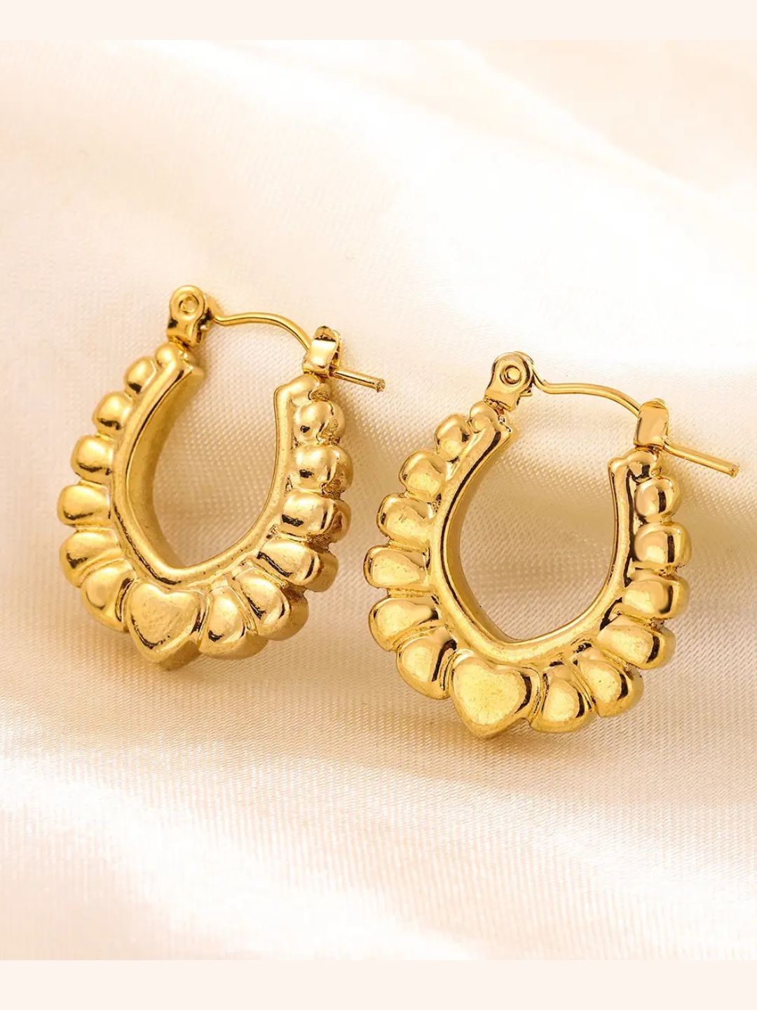 Classic Heart Motif Earrings