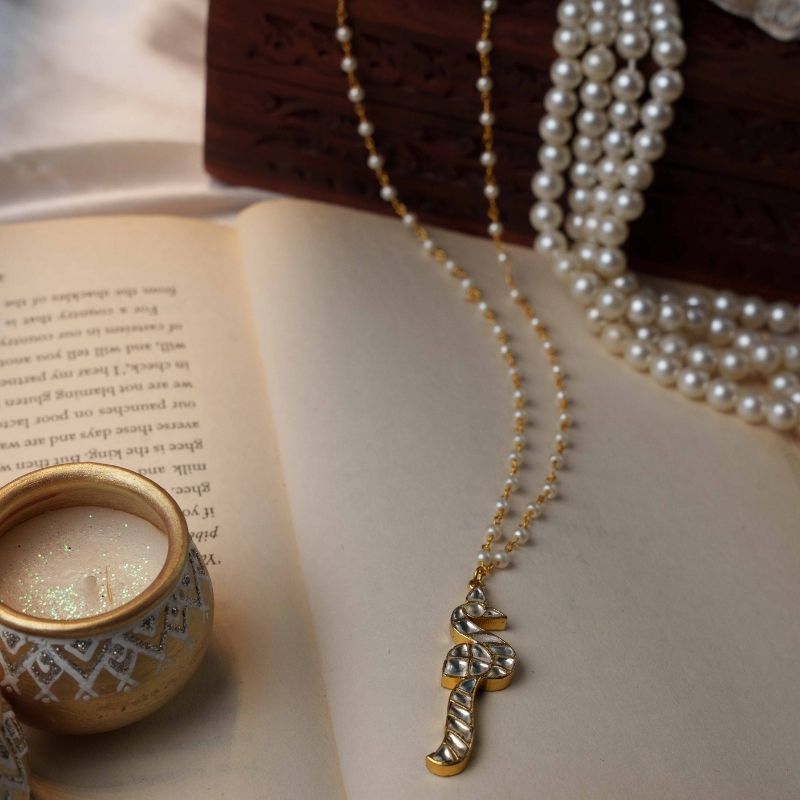 Rania Peacock White Kundan Embellished Pendant Chain
