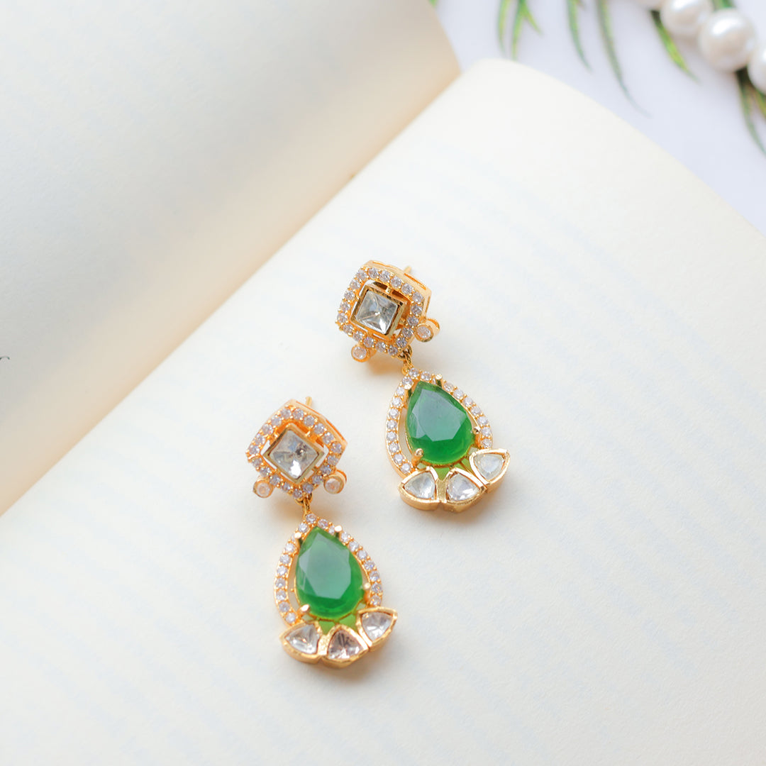 Emerald Green Kundan Necklace Set with Pear Drop Earrings