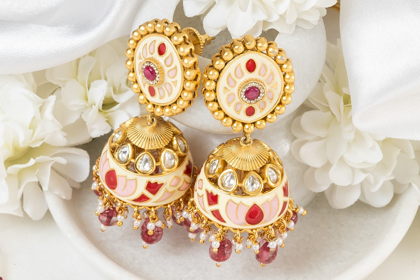 Daisy Pearl Necklace