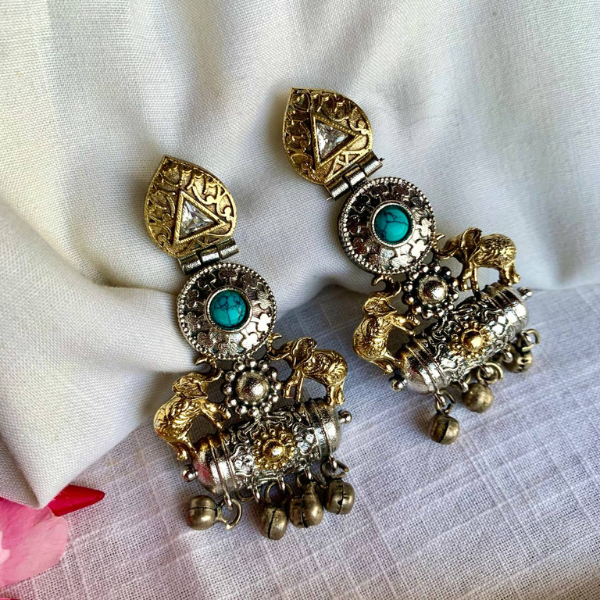 Sona Chandi- Dual Tone Elephant Motif Earring- Turquoise