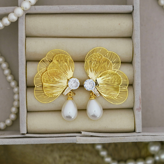 Gold Filigree Ginkgo Leaf & Pearl Drop Earrings