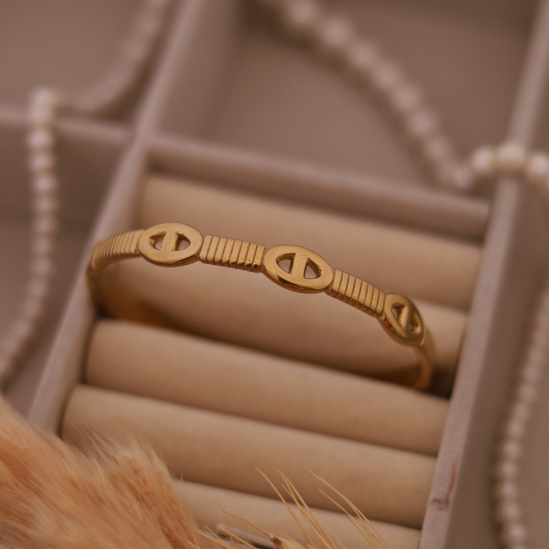 The Nautical Link Bracelet