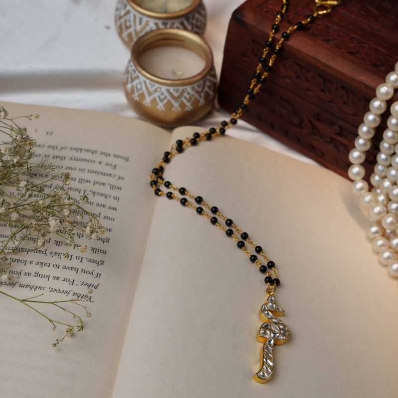 Rania Peacock White Kundan Embellished Pendant Mangalsutra Chain