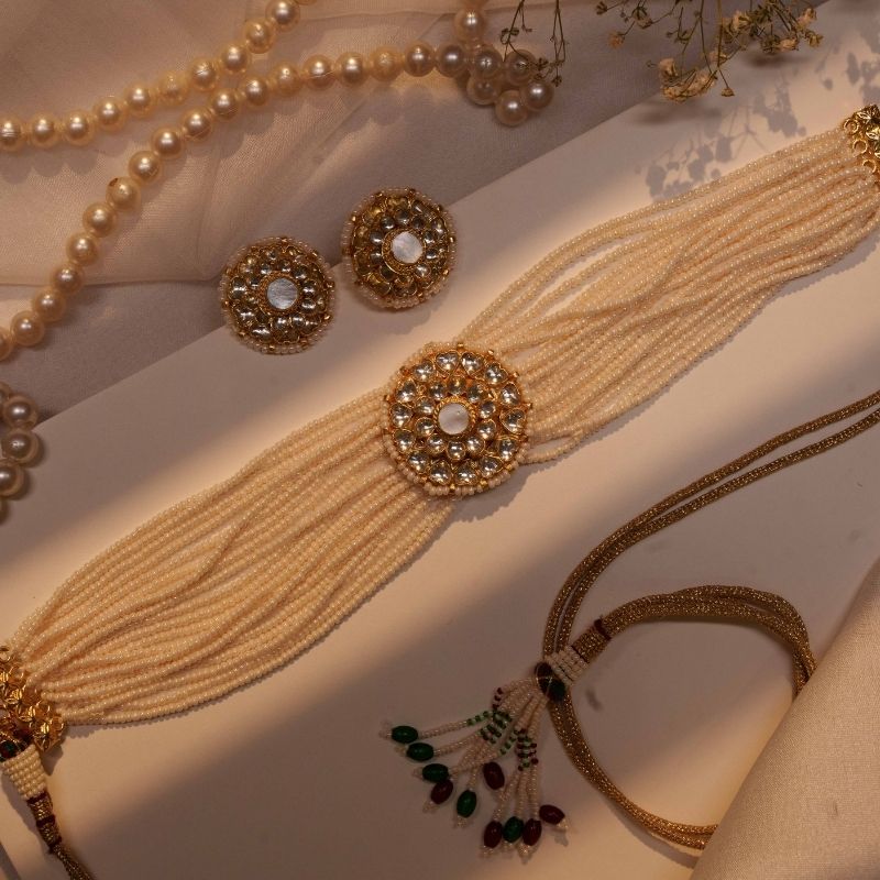 Chandramukhi White Kundan Embellished Necklace
