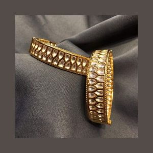 Uncut Diamond Bracelet in Kundan