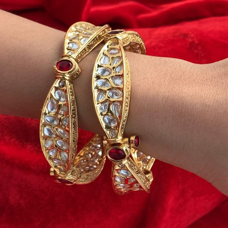 Gold Finish Kundan Kada