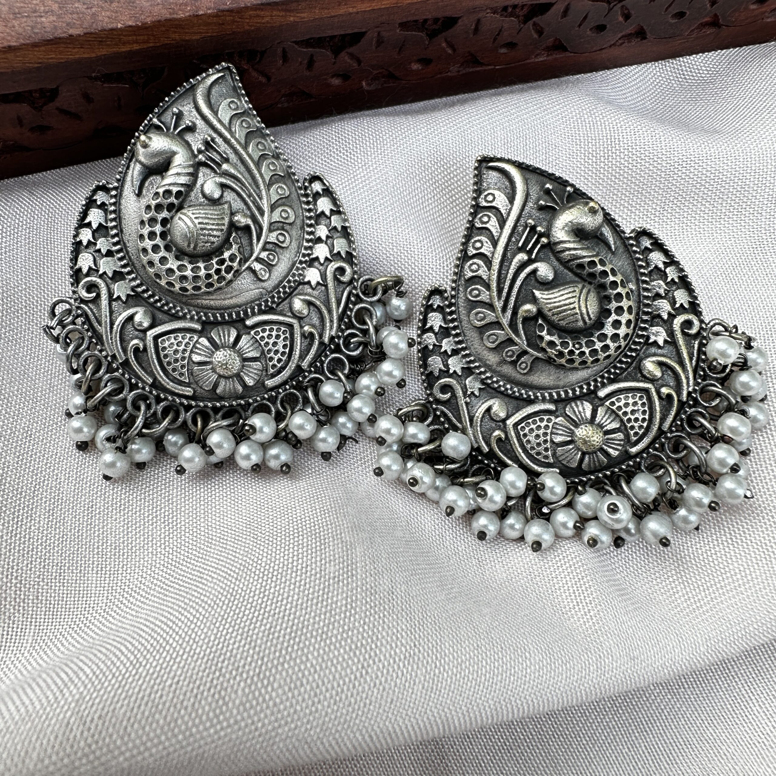 Leaf Pattern Peacock Oxidised Stud Earring