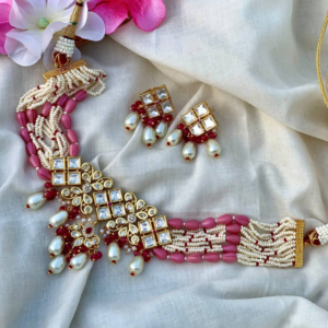 Kundan Choker Set Adorned With Pearls And Beads