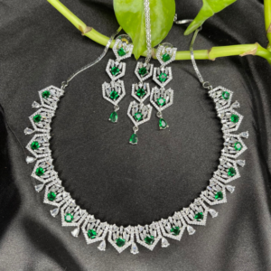Hydro Green American Diamond Necklace With Mangtika