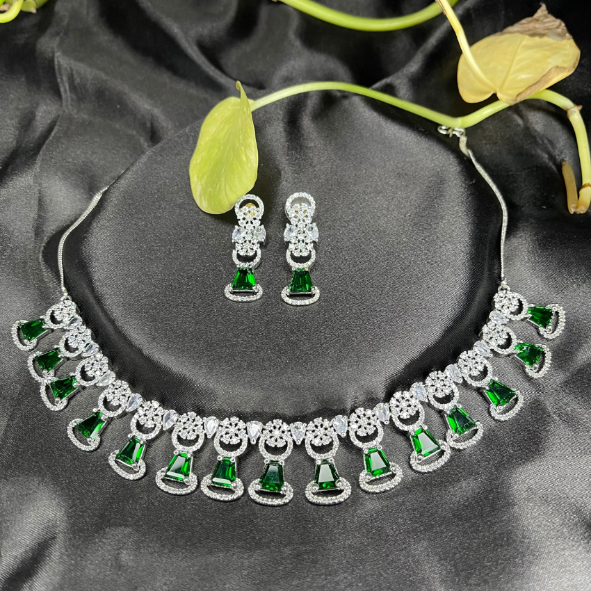 American Diamond Emerald Necklace In Rhodium Polish